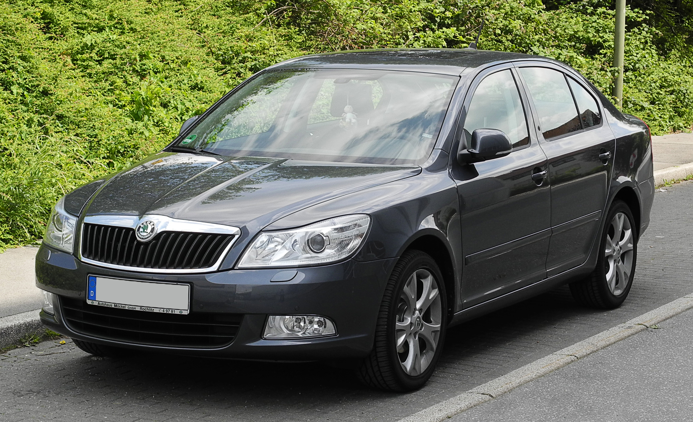 Skoda_Octavia_(II,_Facelift)_%E2%80%93_F