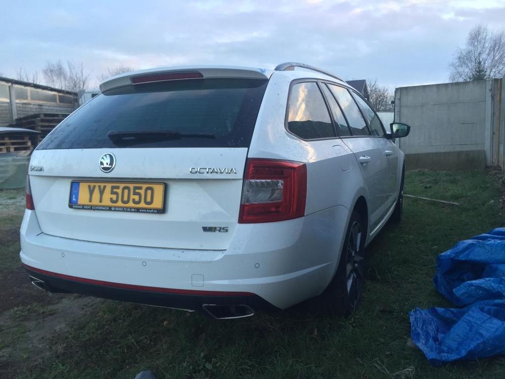 rozbita skoda octavia 3 rs 2.jpg