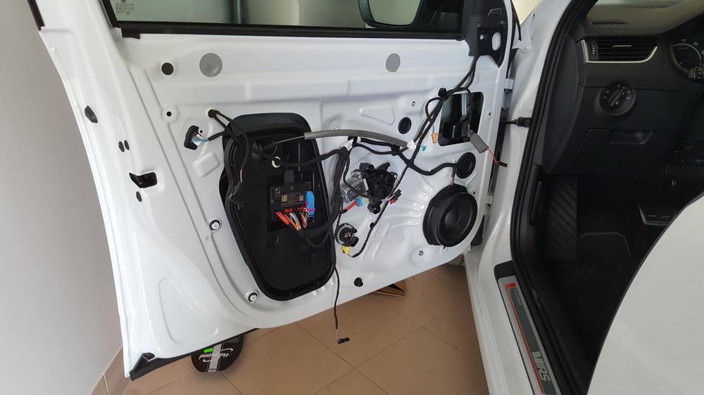 Wygłuszanie Octavia 3 RS część pierwsza.jpg