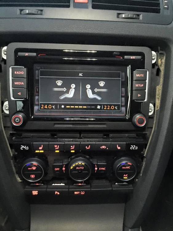 Climatronic z Octavia 3 do Octavia 2 2.jpg