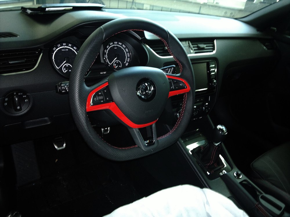 568d4a0bb190c_kieraczerwona.thumb.jpg.6e