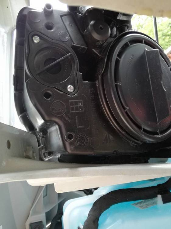 kierunkowskaz led octavia 3.jpg