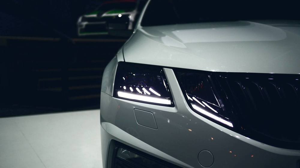 Nowa ŠKODA OCTAVIA RS 2.jpg