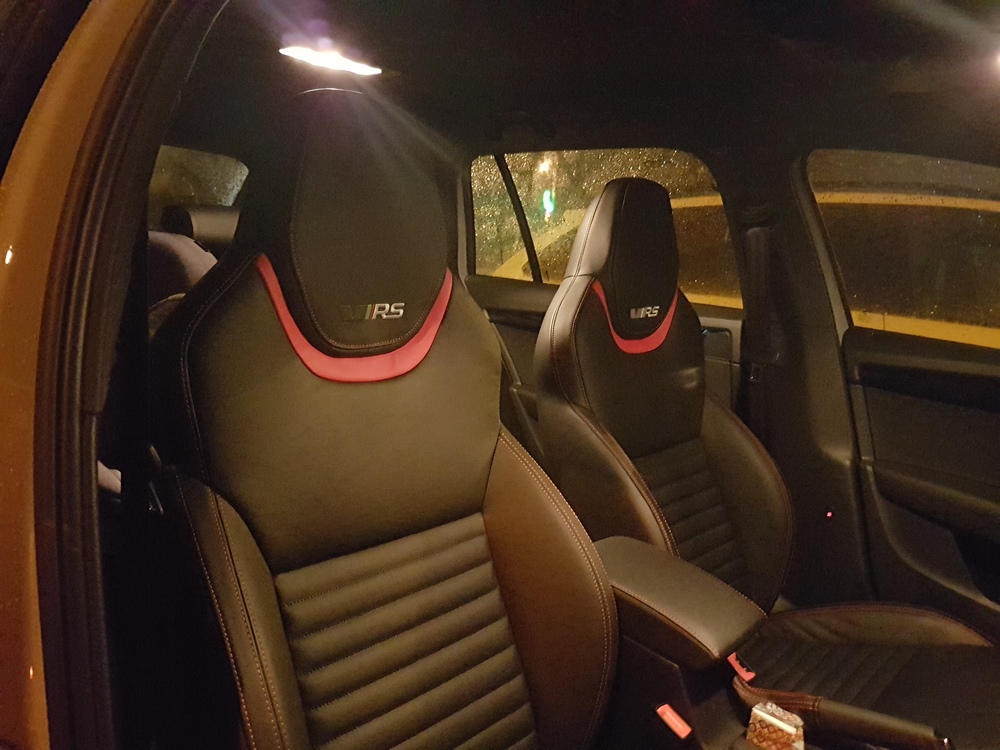 2016-12-01 21.05.23.jpg