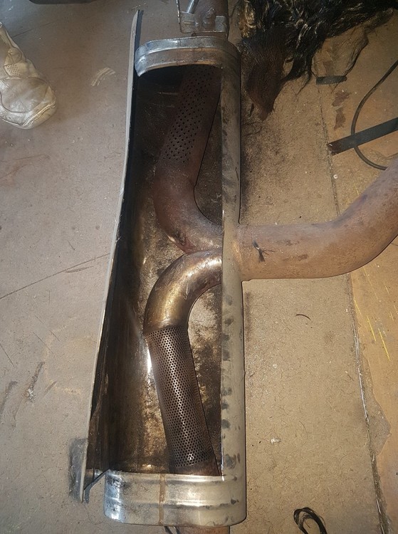 Tłumik MG Motorsport.jpg