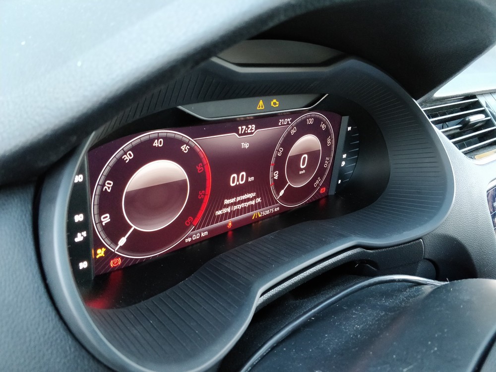 2018-10-14 17.23.03.jpg