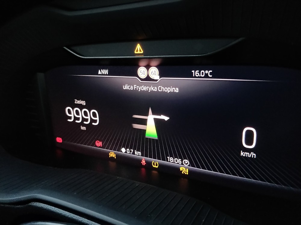 2018-10-14 18.04.55.jpg