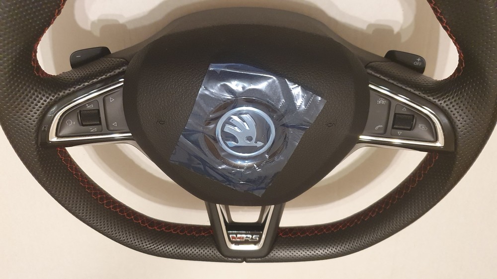Steering wheel 2.jpg