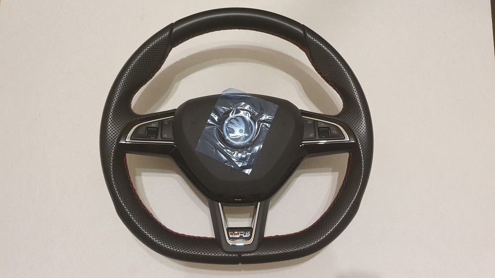 Steering wheel 1.jpg