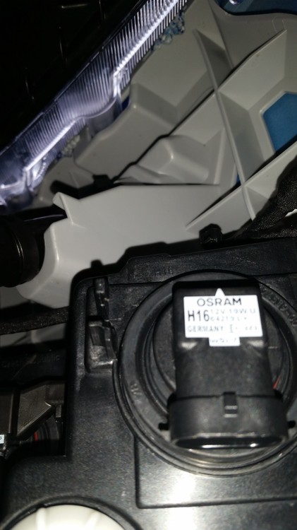 Żarówka bez blokady.jpg